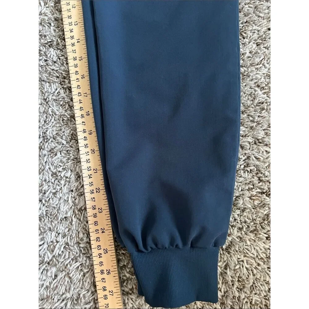 Like New! FIGS Zamora Jogger Scrub Pants in Size XS - Picture 10 of 12